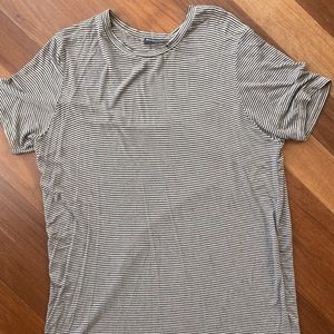 BRANDY MELVILLE T-SHIRT DRESS